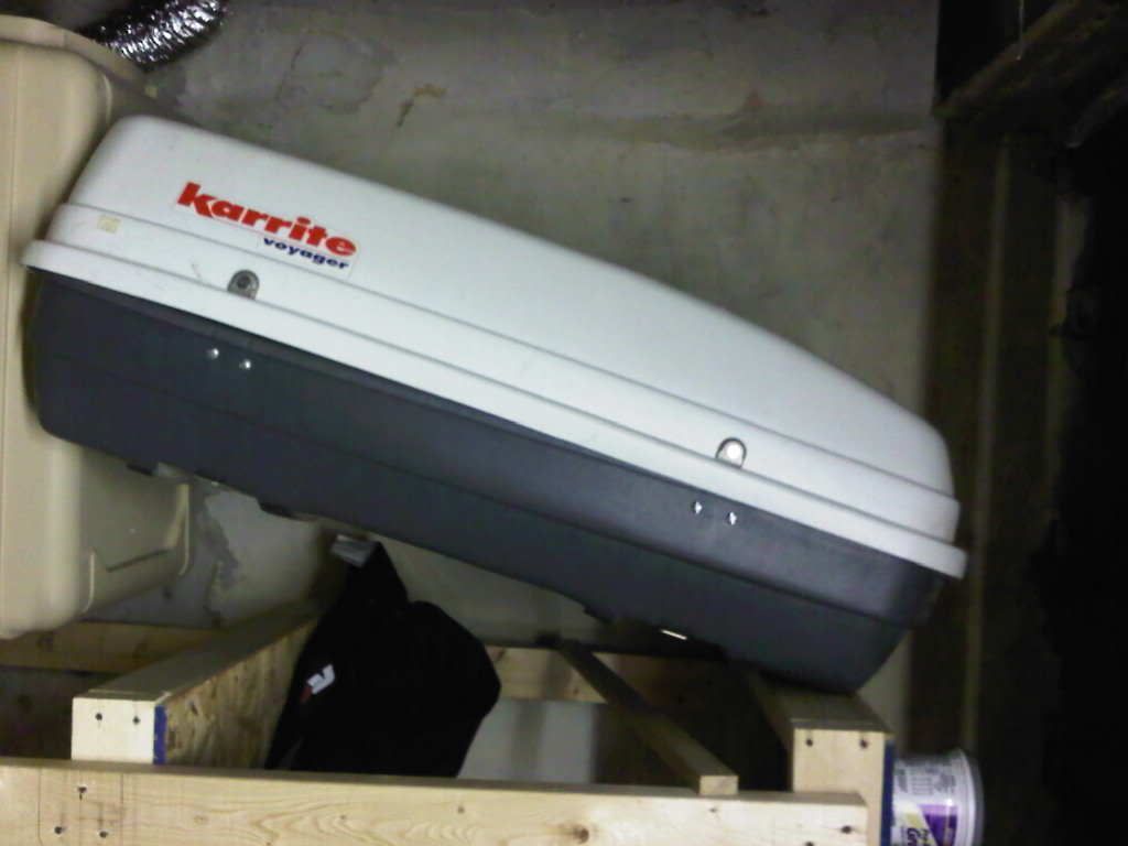 [Want To Sell] Karrite Voyager Roof Top Cargo Carrier